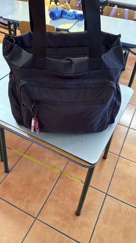Reseña con foto de un cliente sobre Mochila Llavero Street