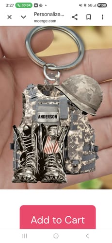 Customer photo review of Personalized Military Uniform Gift Keychain for Soldiers & Veterans - Army Boots & Beret Design with Custom Name