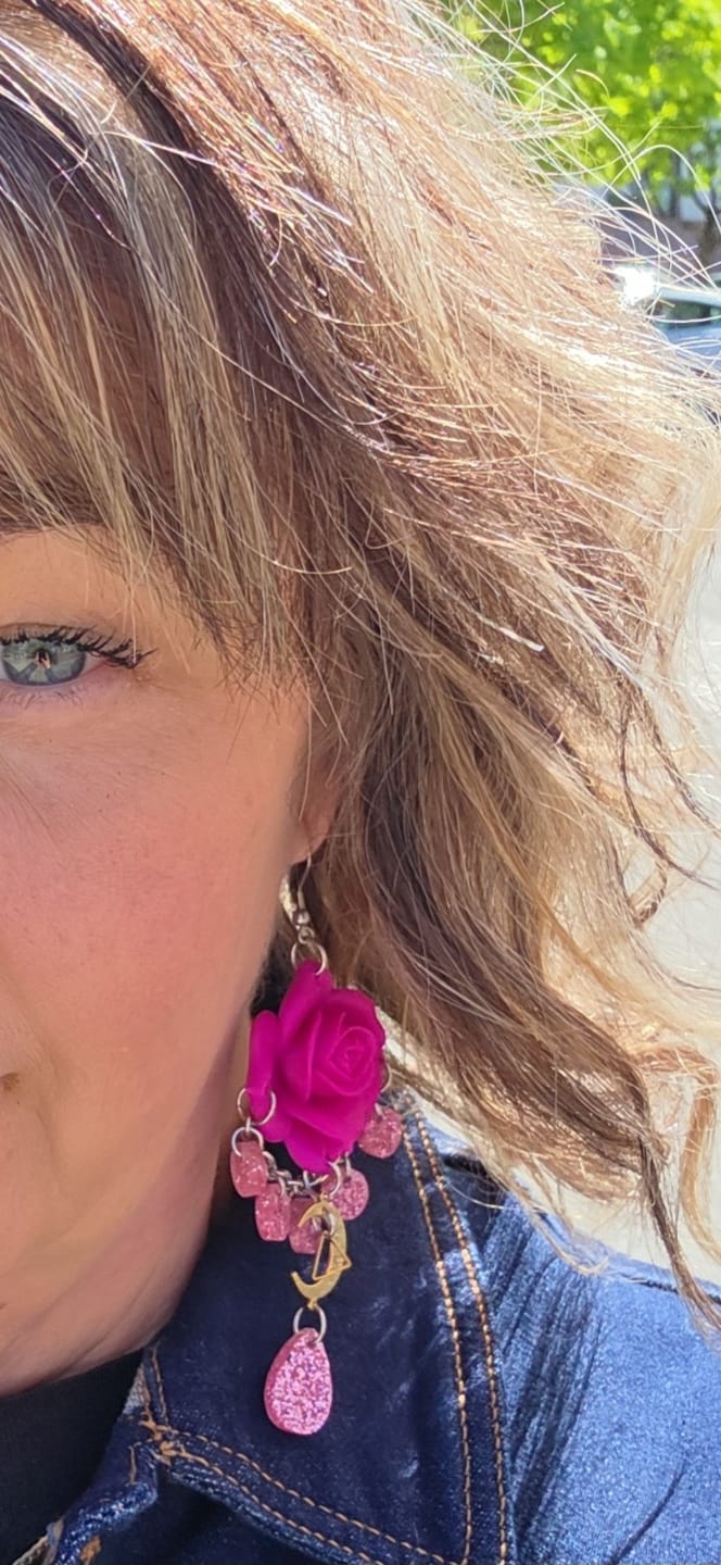 Customer photo review of Rose-korvakorut