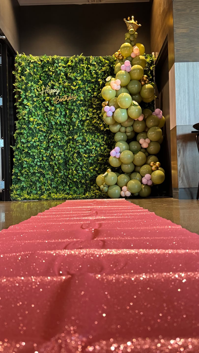Customer photo review of 8*8ft Artificial Grass Wall Backdrop ALFWL151-Perfect for Weddings, Parties & Event Decor