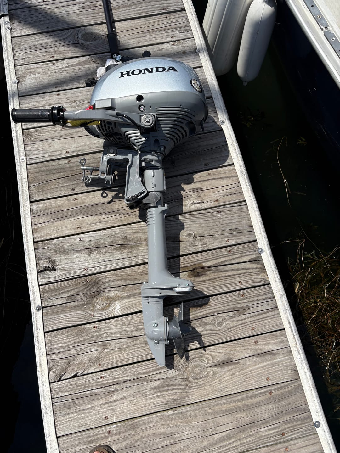 Customer photo review of Honda Marine Oil SAE 10W-30 (Quart)