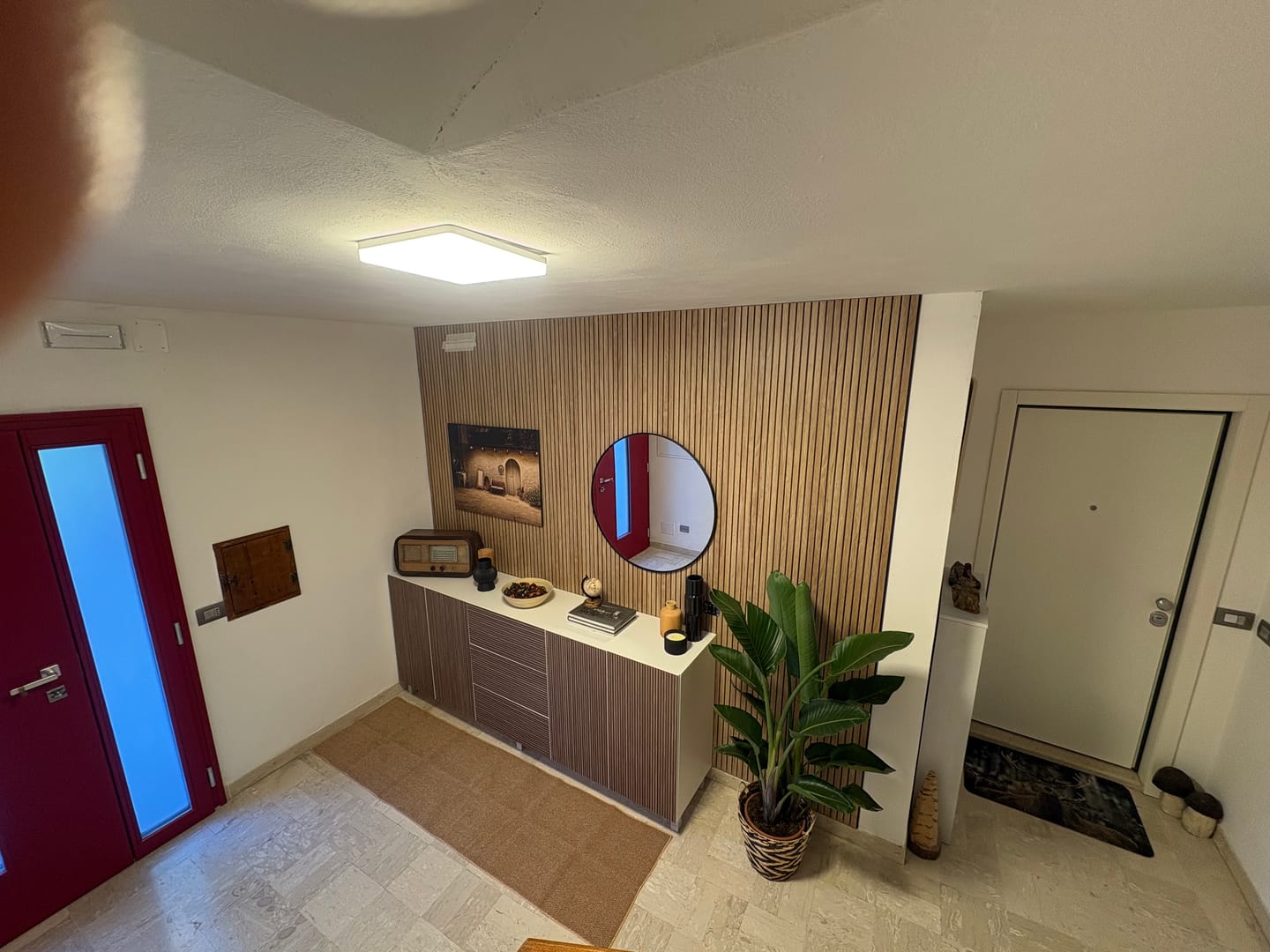 Customer photo review of PANNELLO DOGHE PVC LEGNO H.280 L.30 SP.1 CM