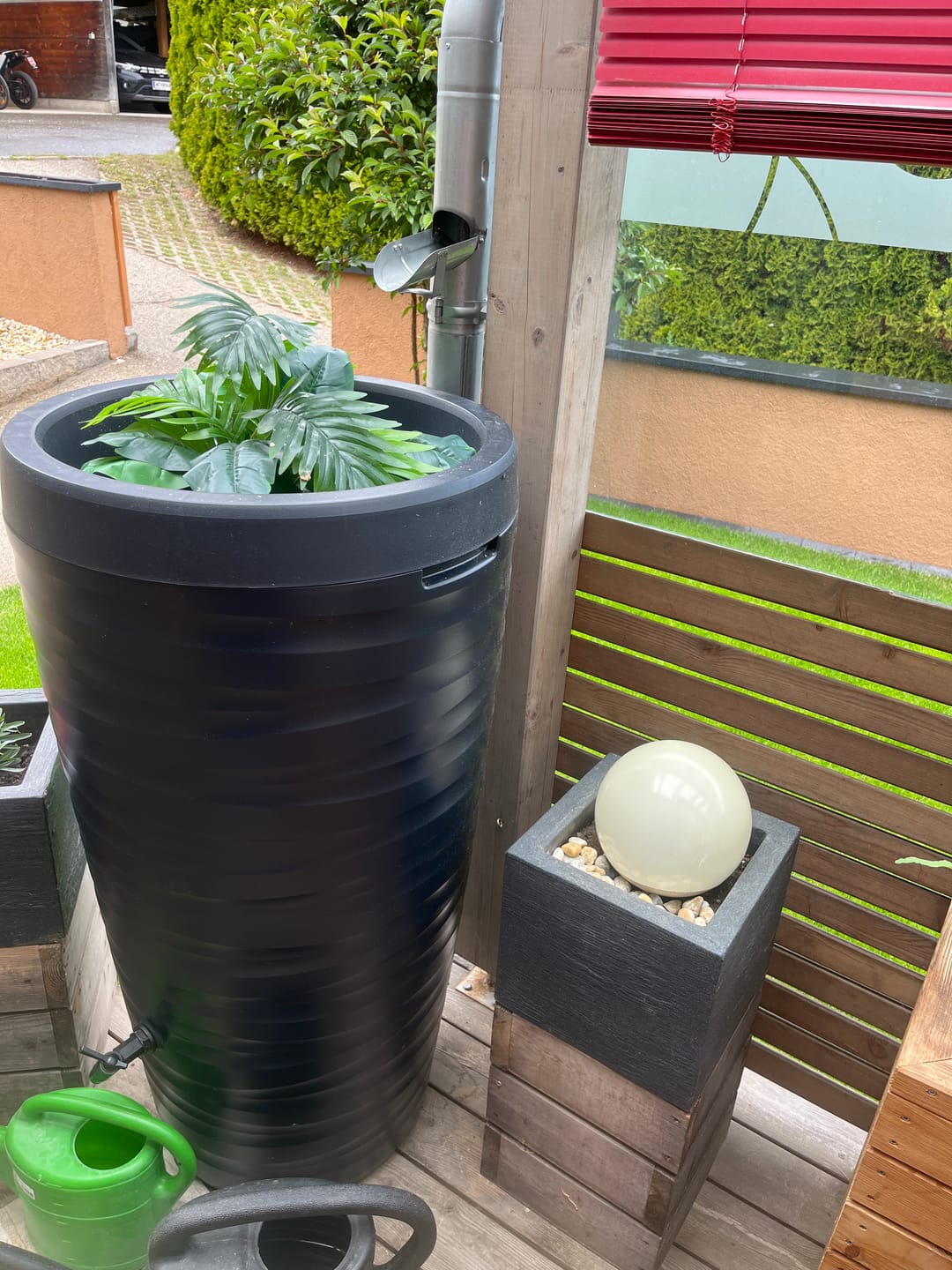 Customer photo review of Regentonne 240 Liter – modernes Wave-Design trifft nachhaltige Regenwassernutzung