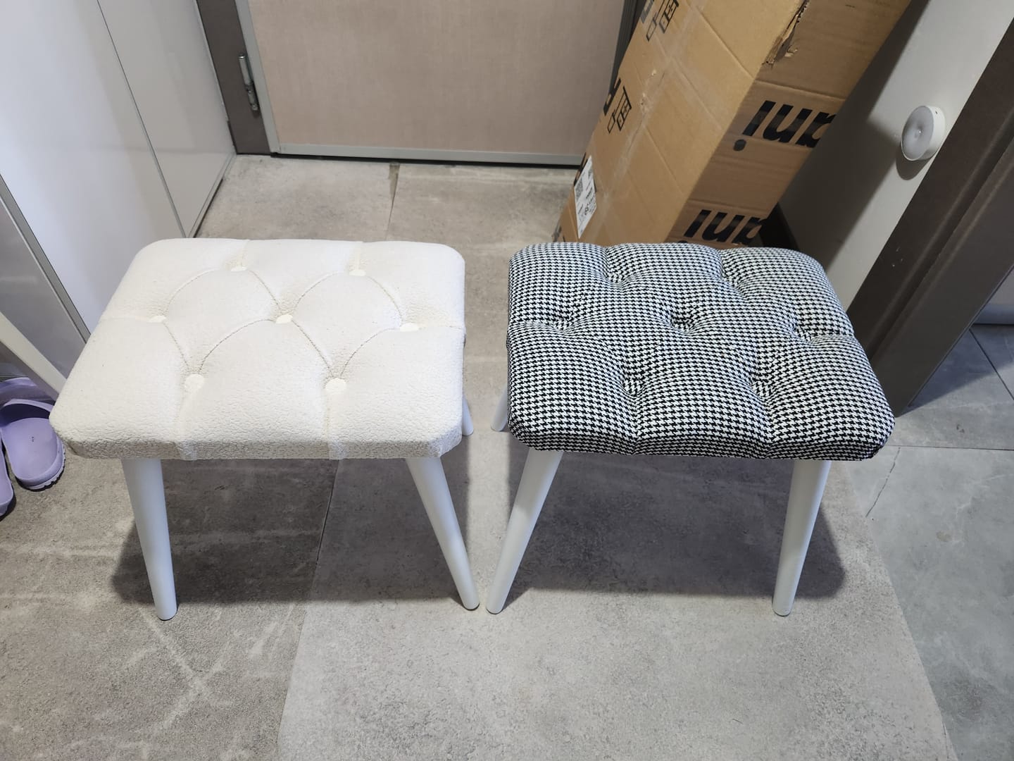 Customer photo review of Rani BM101 Puf Ahşap Ayaklı Tabure Beyaz