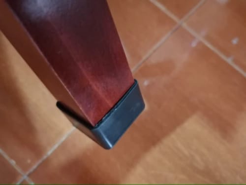 Customer photo review of Protège-pieds de chaise en silicone - Par 4 ou 8 ou 16