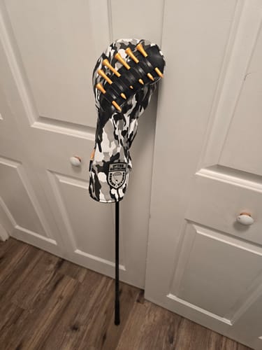 Customer photo review of Tee Ops Headcover Snow