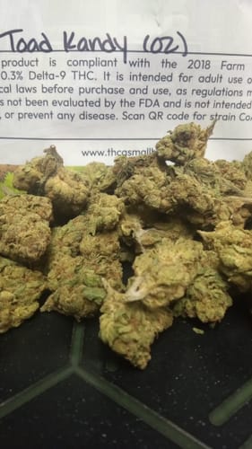 Customer photo review of Toad Kandy THCA Flower
