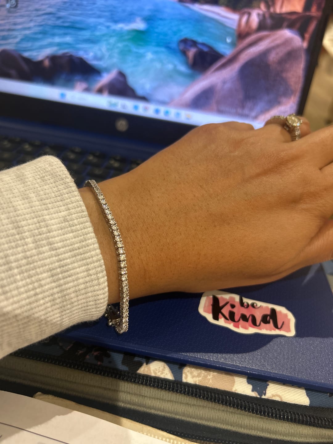 Customer photo review of Luxury Tennis Bracelet I AAA Grade Cubic Zirconia
