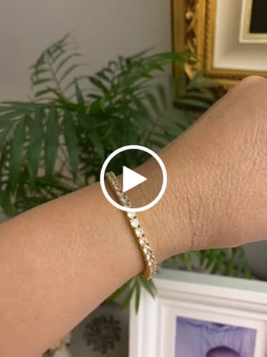 Customer video review of Bracciale Tennis in Zirconi Bianchi
