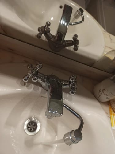 Customer photo review of 1080° Rotatable Faucet Aerator Extension