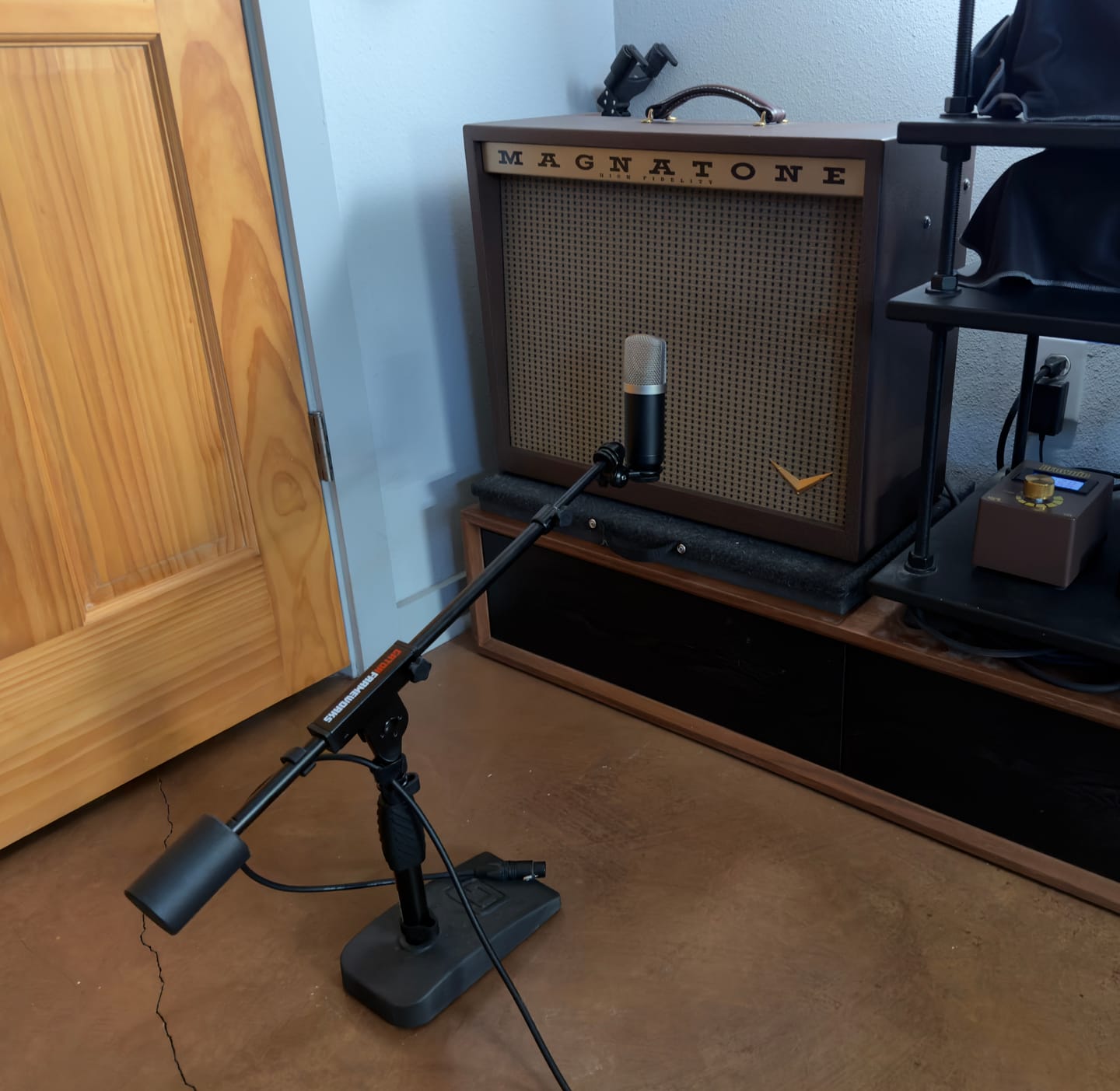 Customer photo review of Cab Mic - Guitar Microphone