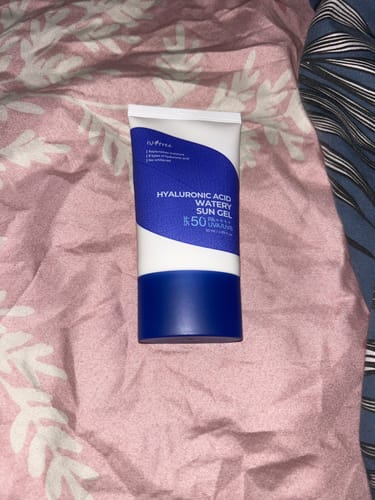 Customer photo review of Isntree - Gel solaire hydratant à l'acide hyaluronique - 50ml