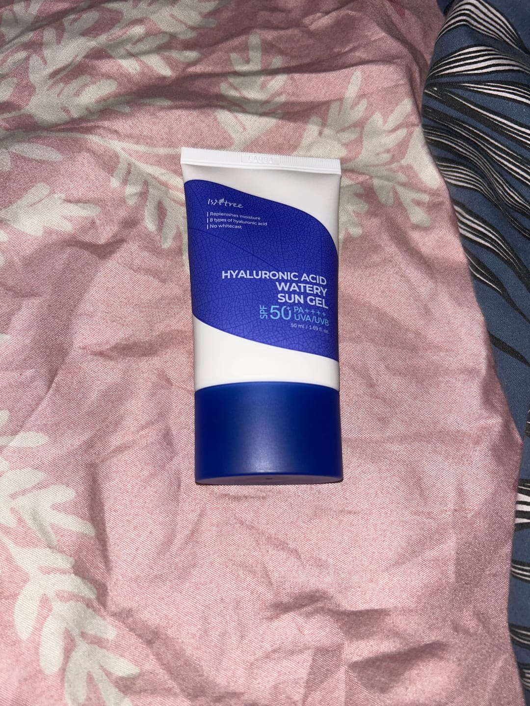 Customer photo review of Isntree - Gel solaire hydratant à l'acide hyaluronique - 50ml