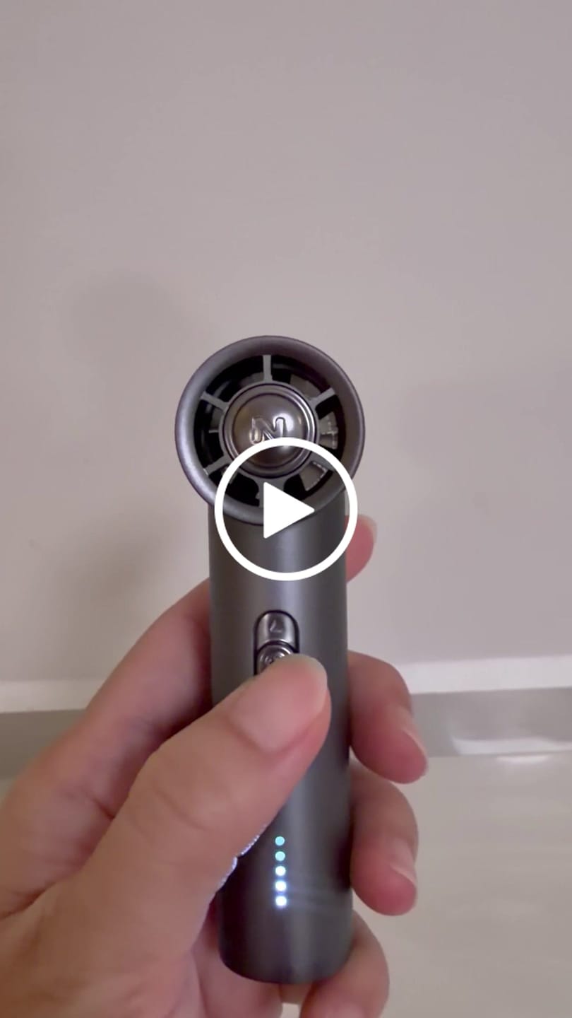 Customer video review of NEF01 (Black) - Mini High-Speed Handheld Fan (4,000mAh)
