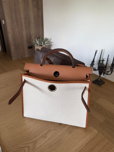 Customer photo review of Herbag 31 Toile White Canvas Gold Cowhide Leather