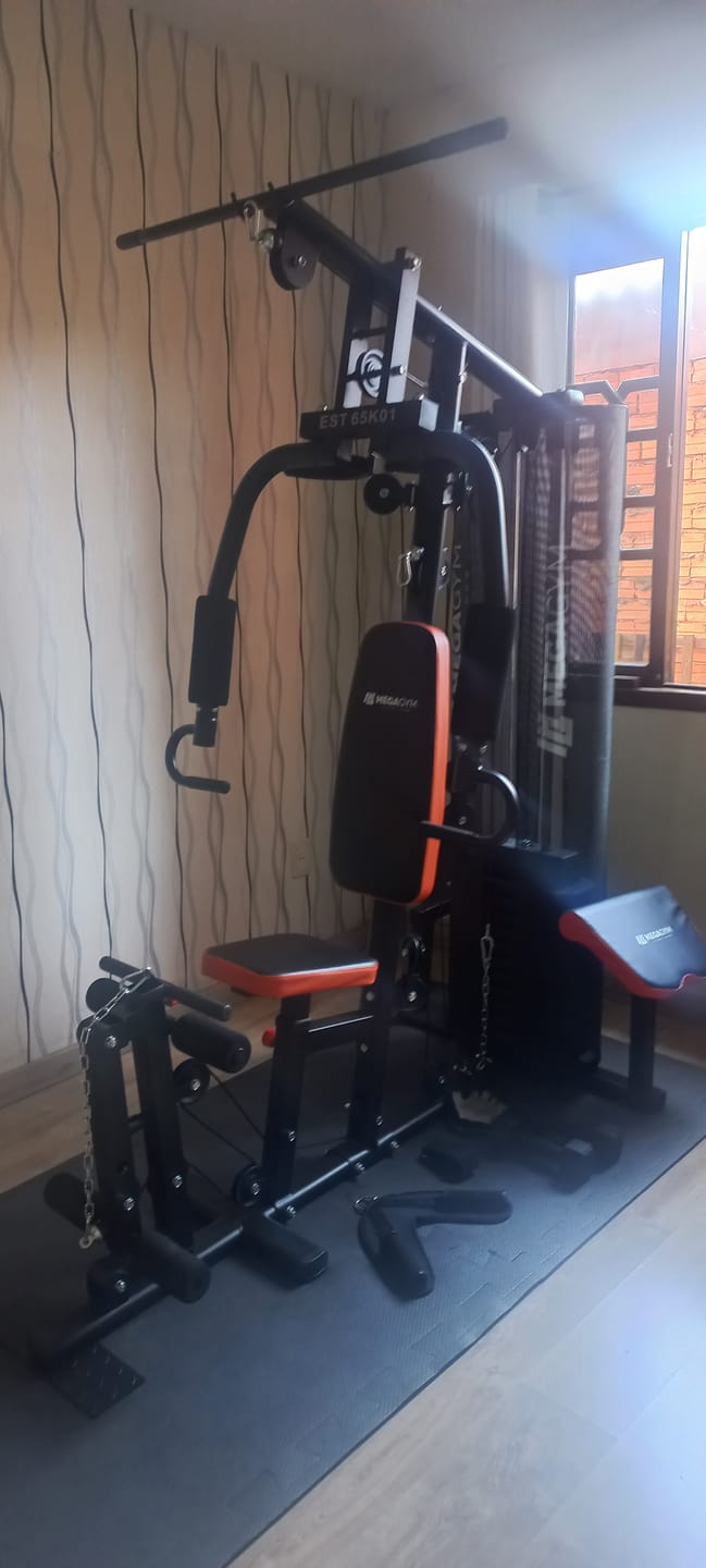 Customer photo review of Estação de Musculação Multifuncional UrbanFit 65k