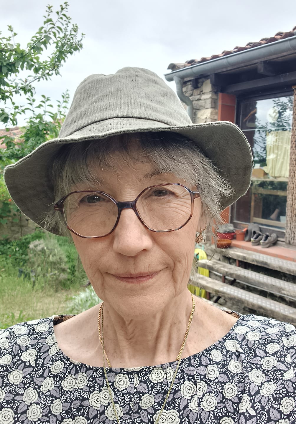 Customer photo review of Pork Pie Hat Linen