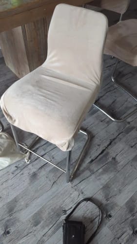 Customer photo review of Housse de chaise de bar en velours - Nala
