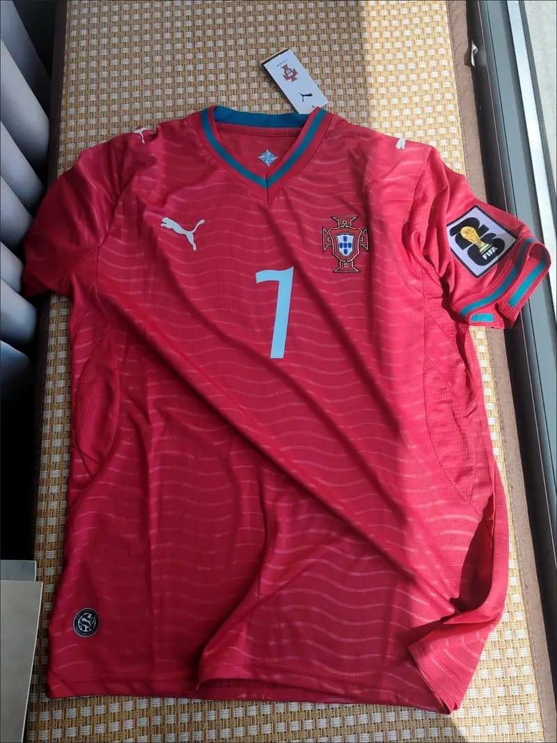 Customer photo review of MAGLIA PORTOGALLO HOME 2026/27 PERSONALIZZAZIONE RONALDO