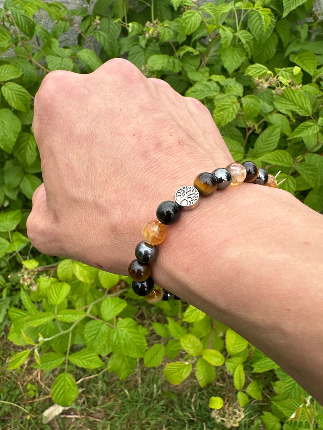 Customer photo review of Bracelet "Force & Lumière" en Oeil de Tigre, Citrine, Hématite & Obsidienne