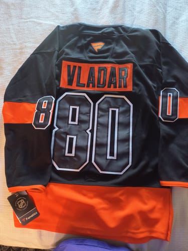 Customer photo review of Men's Philadelphia Flyers Fanatics Black Alternate Premium Custom Jersey