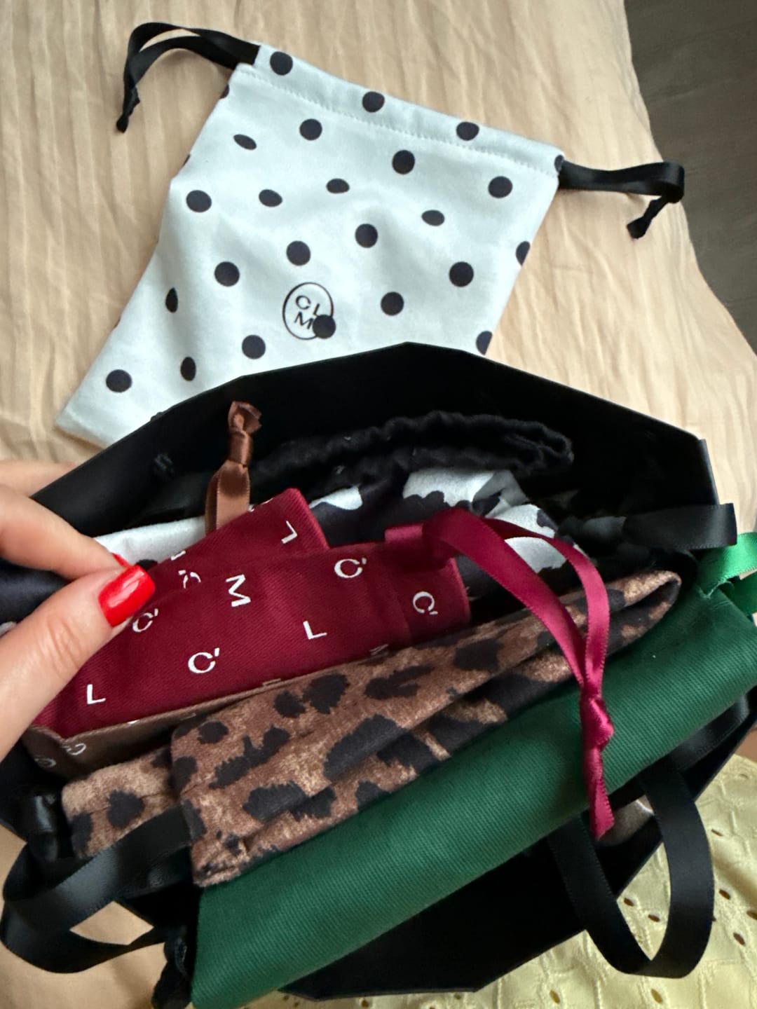 Customer photo review of Dovana 🎁 CLM Beauty bag (dizainas ir spalva gali varijuoti)