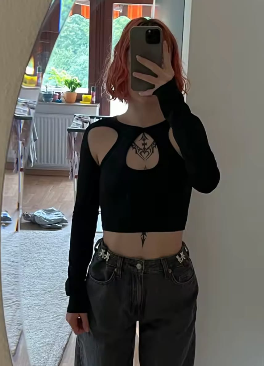 Customer photo review of Sexy Techwear Crop Top