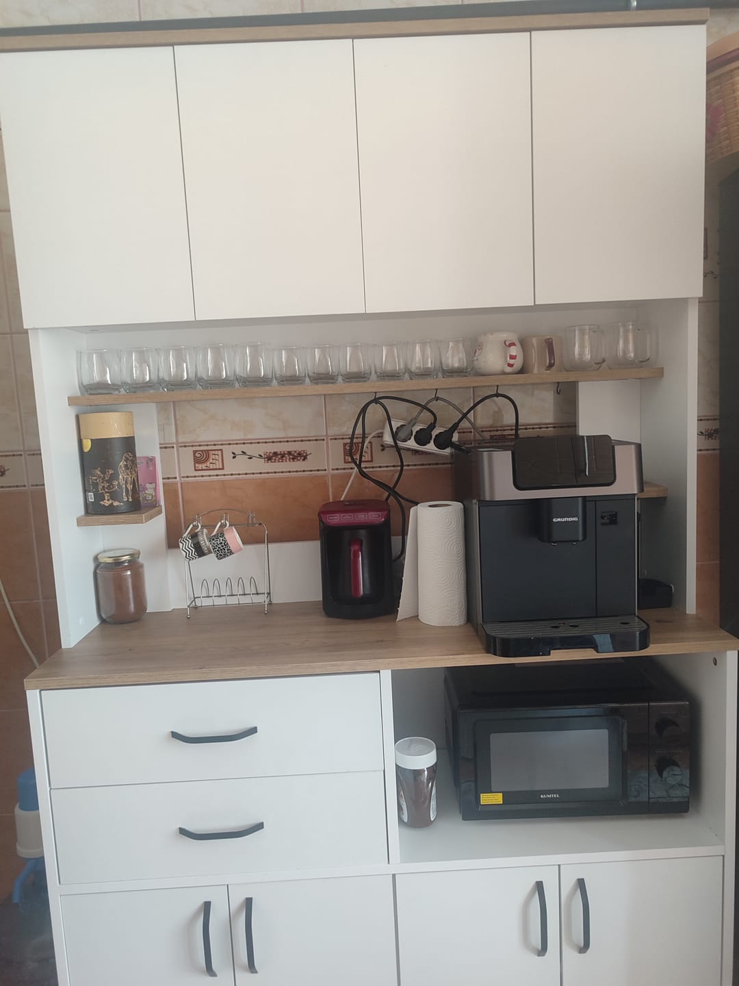 Customer photo review of Rani JE179 Çok Amaçlı Dolap 8 Kapaklı 2 Çekmeceli Kiler Mutfak Dolabı Beyaz - Sepet Ceviz
