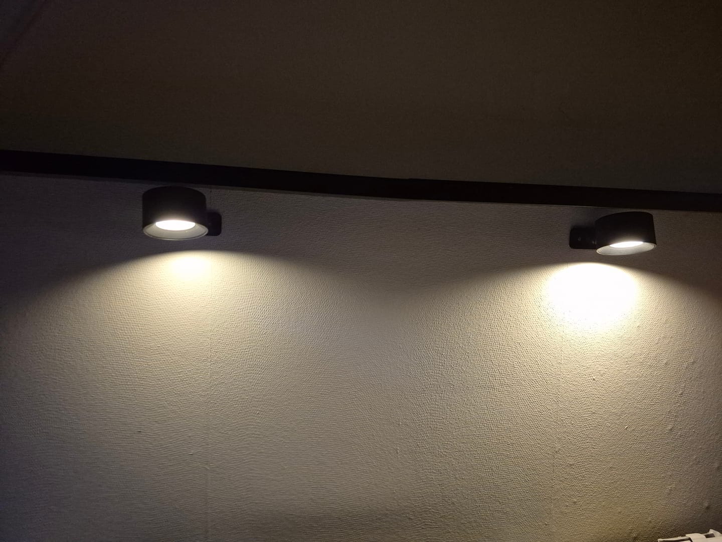 Customer photo review of Lunovia™ | Magnetic 360° Wall Light