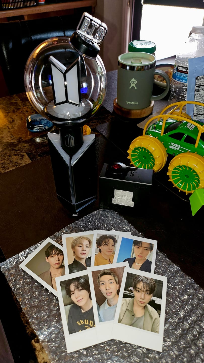 Customer photo review of [3RD PRE-ORDER] BTS - OFFICIAL LIGHT STICK VER.4 PARTS BTS VER