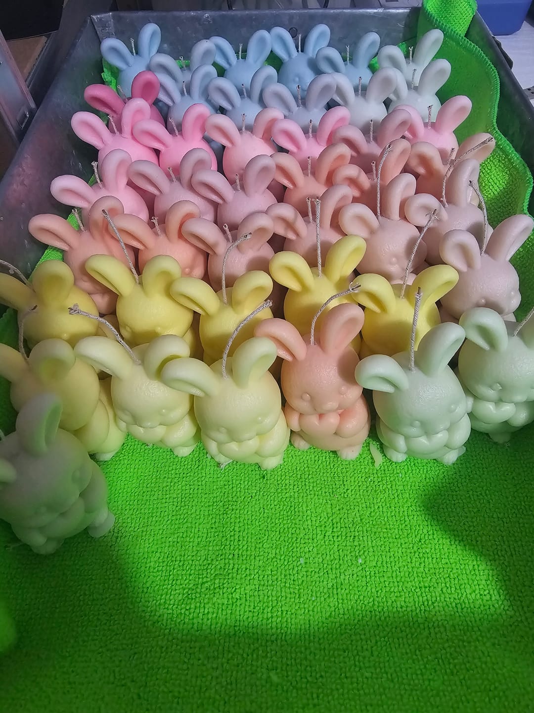 Customer photo review of ✨ Cera Premium Lista para MOLDE – Ideal para Velas de molde ,Waxmelts y figuras decorativas