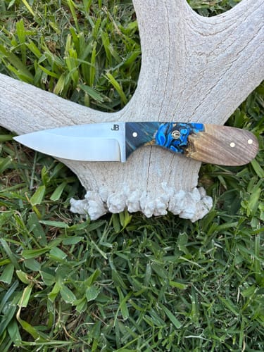 Customer photo review of Maple Burl | Gold Leaf