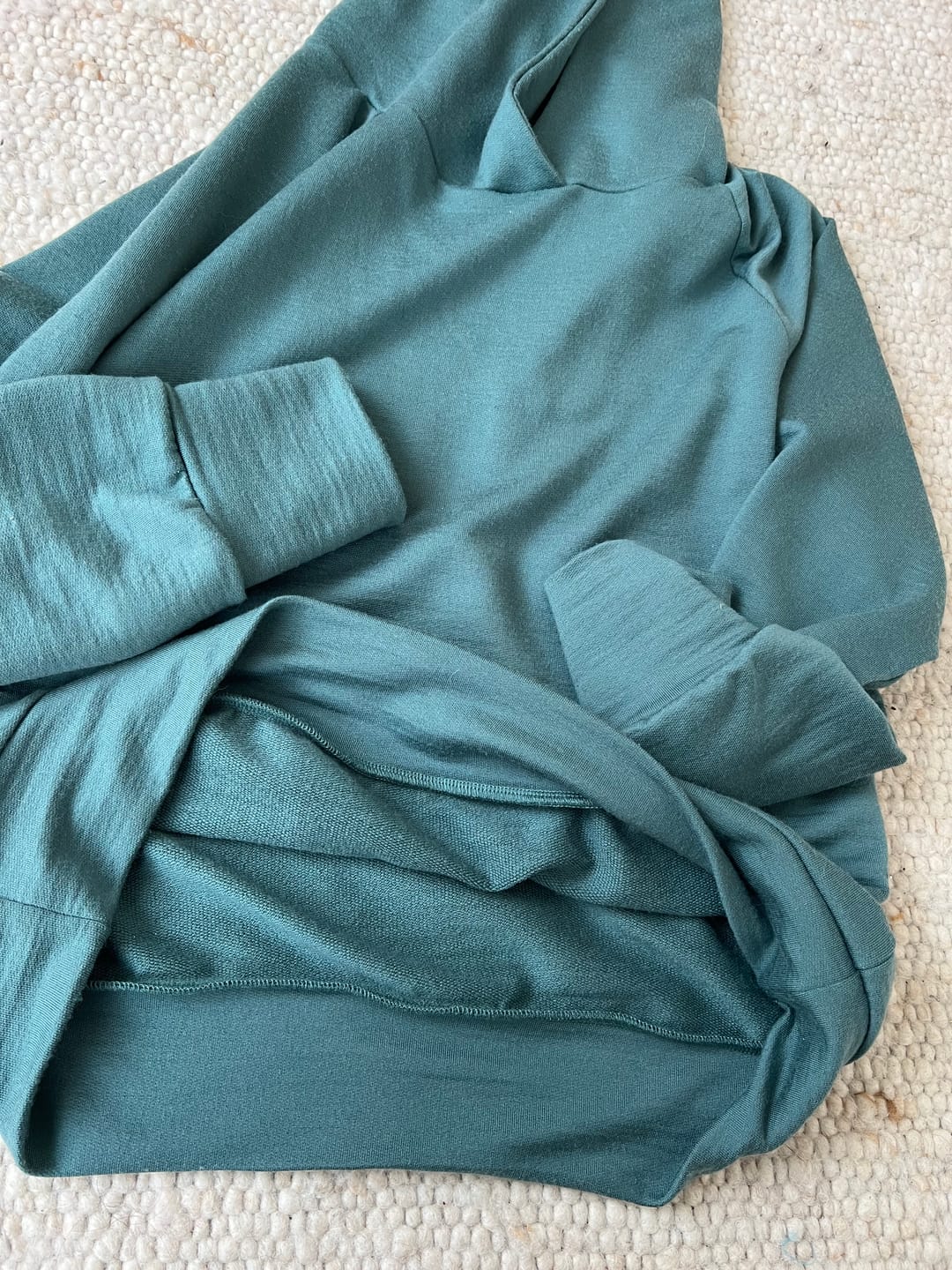Customer photo review of Every Day Merino Damenhoodie