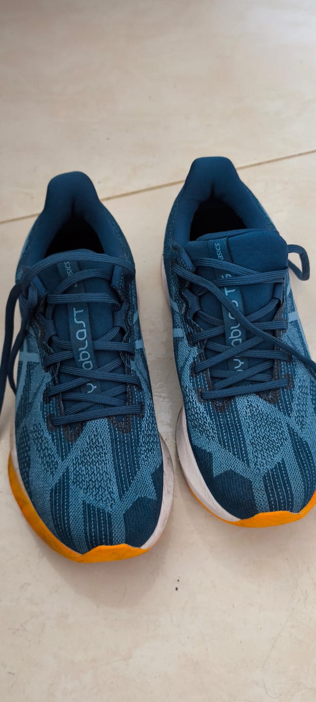 Customer photo review of Asics Dynablast 5 Hombre Twilight Blue Saba Blue