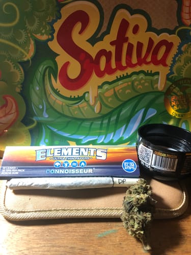 Customer photo review of Gold Spectrum THCA Flower (Top) - Durban Poison