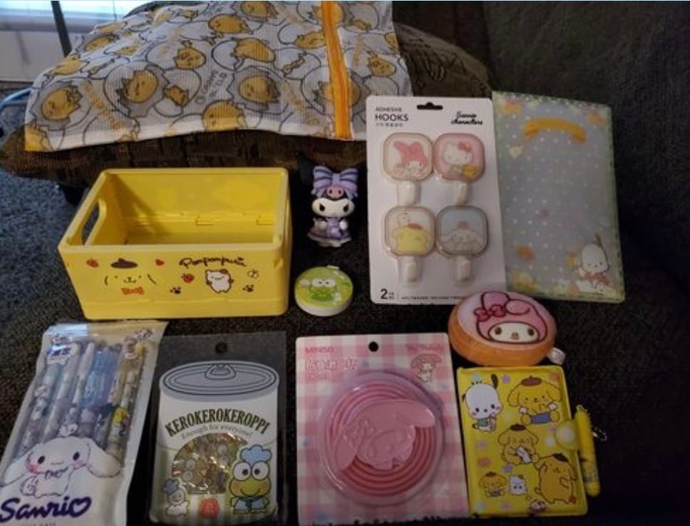 Customer photo review of Sanrio Mystery Gift Box