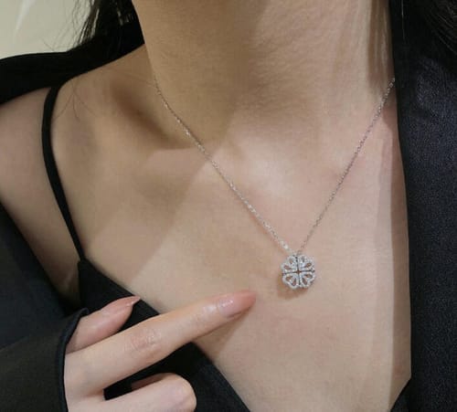 Customer photo review of Náhrdelník srdce pro štěstí