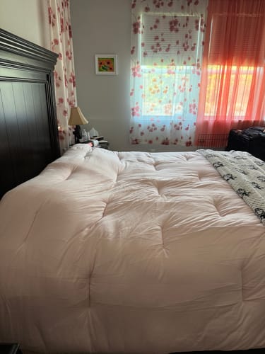 Customer photo review of MarshMellow Comforter