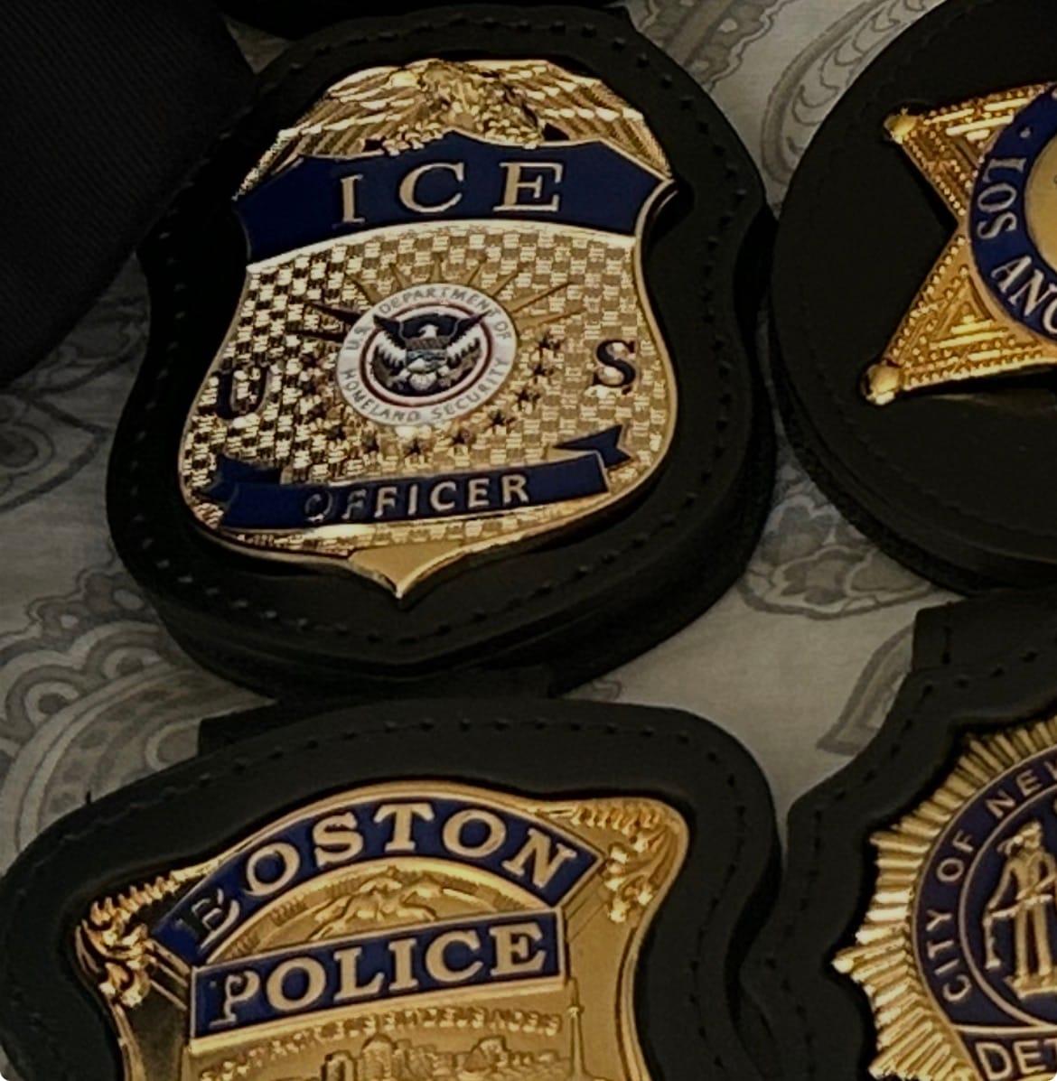 Customer photo review of US ICE Officer Badge Solid Copper Replica Movie Props