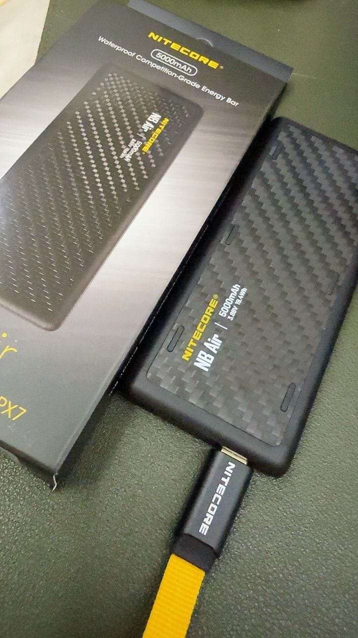 Customer photo review of NB Air (5,000mAh 2.4A 18W)