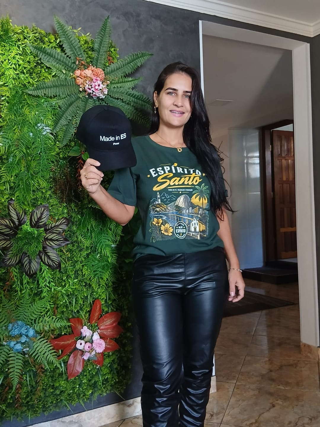 Customer photo review of Camiseta | Riquezas do ES