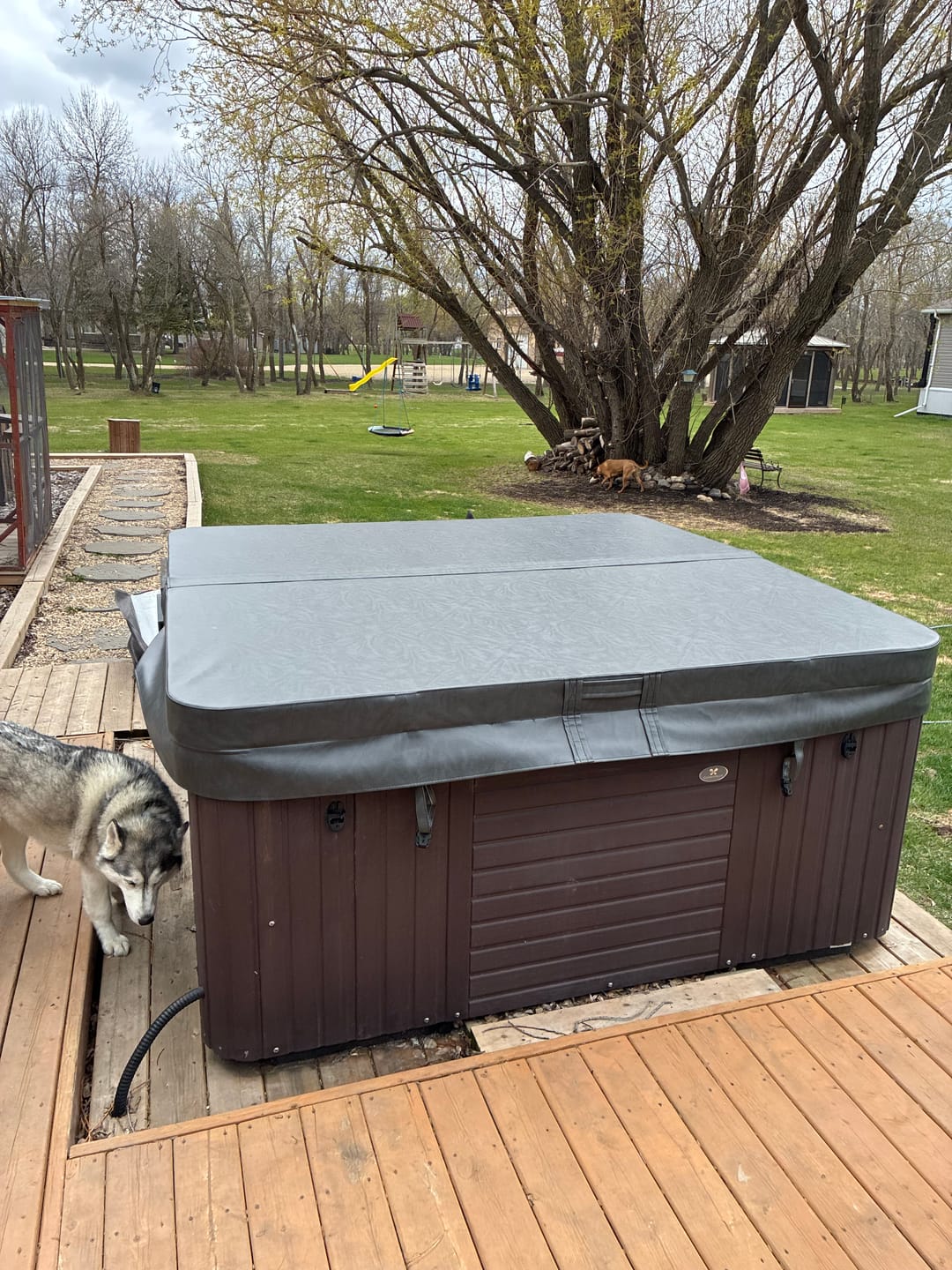 Customer photo review of Caldera Vanto Hot Tub Cover