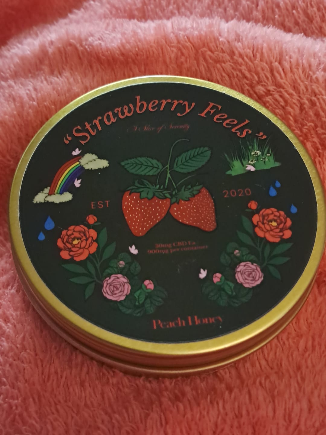 Customer photo review of "Strawberry Feels" CBD Gummies