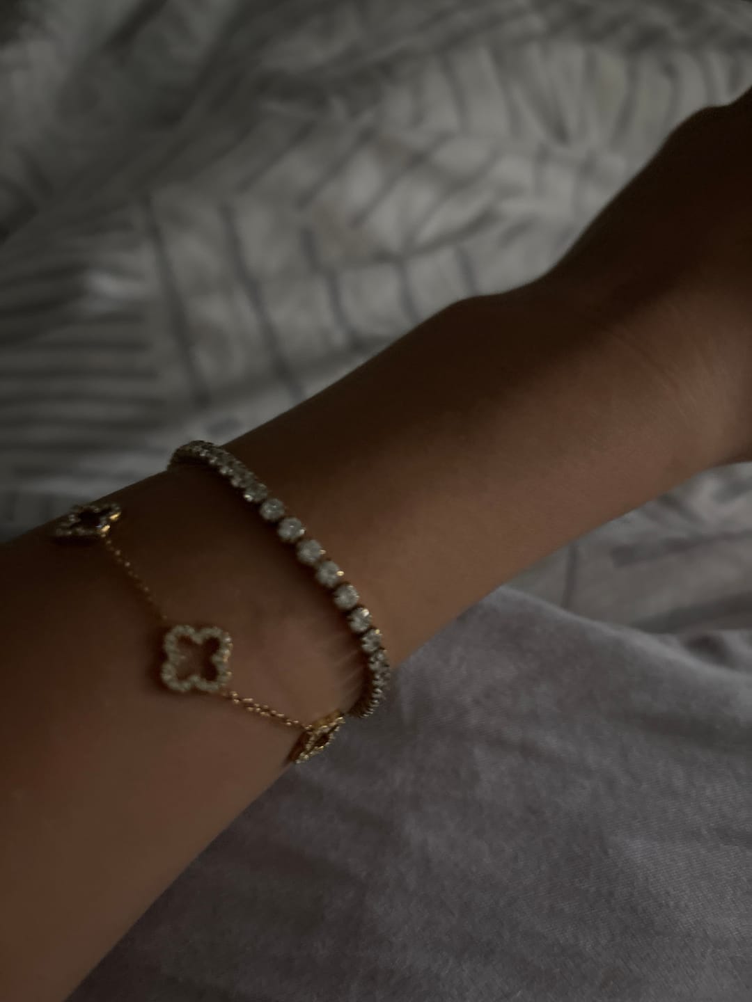 Customer photo review of Hi-Life Tennis Armband 14K Vergoldet