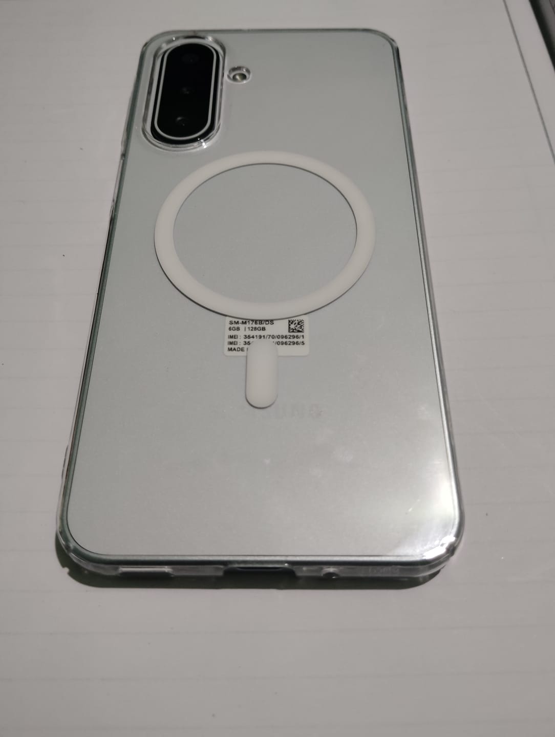Customer photo review of Anti Yellow Magsafe Clear Case Samsung - Galaxy A17 by Casence