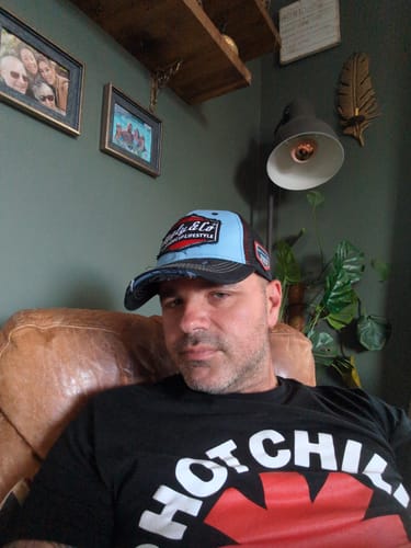 Customer photo review of Diamond Trucker Hat x Ben Birchall #16