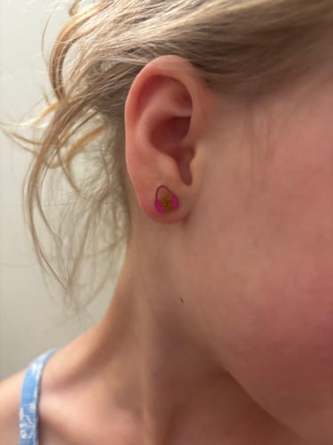 Customer photo review of Barbie™ Purse Screwbacks