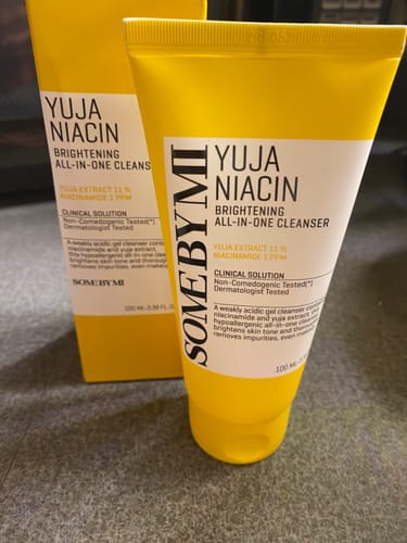 Customer photo review of Some By Mi Face Wash 100ml Yuja Niacin Brightening