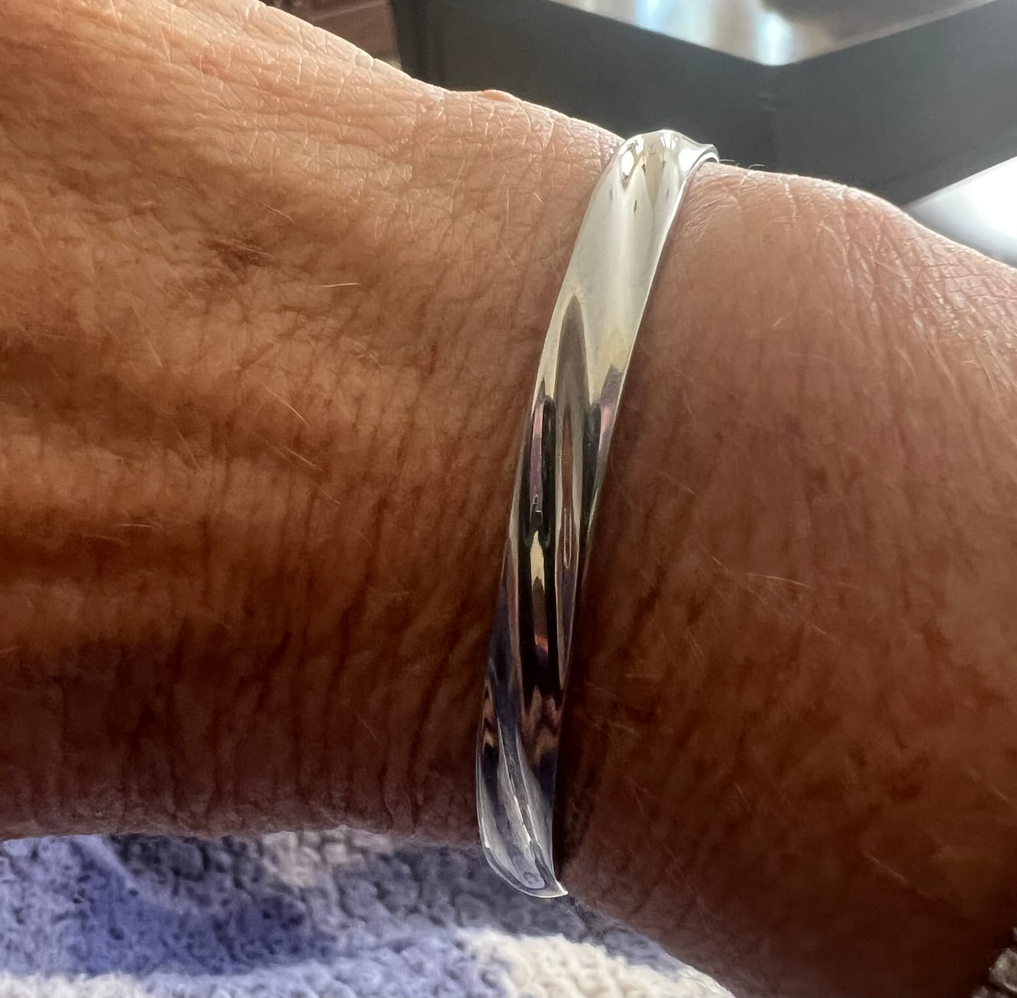 Customer photo review of Twisted Unisize Cuff