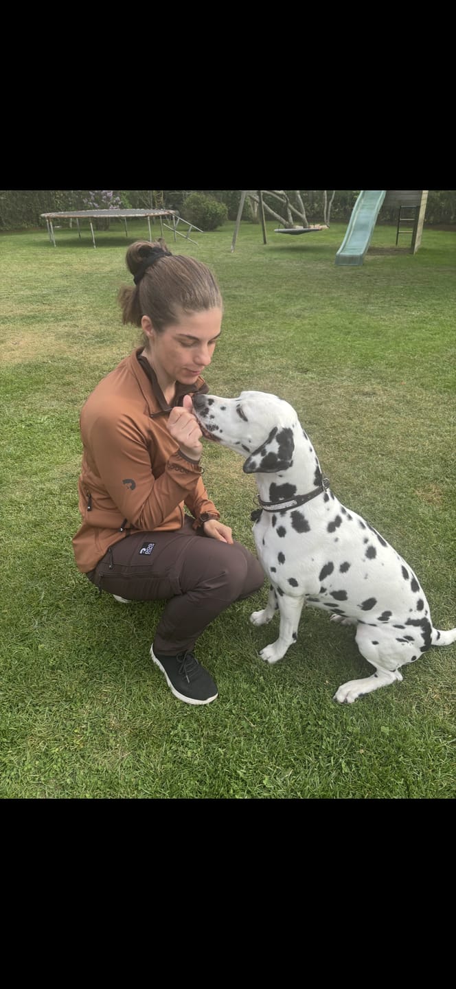 Customer photo review of Unisex 2-in-1 Summer Zip-Off Shell Pants  I Bison I Short I Leia
